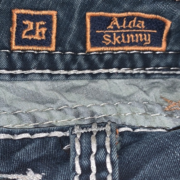 ROCK REVIVAL AIDA SIZE 26 SKINNY JEANS - Picture 6 of 7